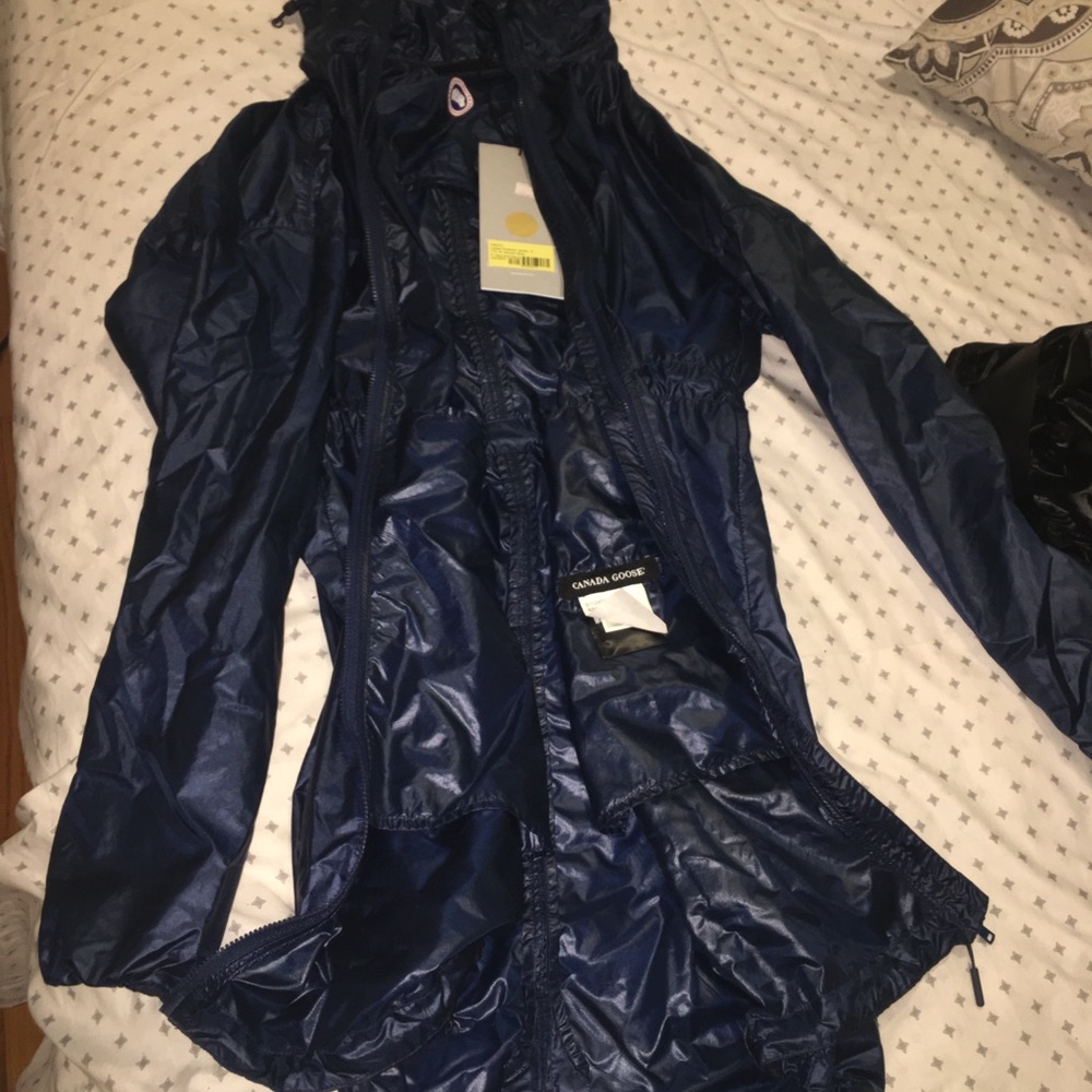 Clothes - Picture 3 of 3